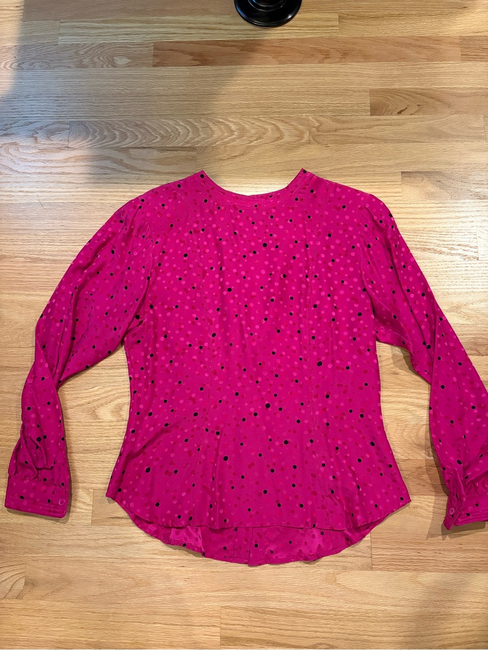 1980’s 100% Silk Evan Picone Fuchsia Polka Dot Long-Sleeve Blouse Sz 12